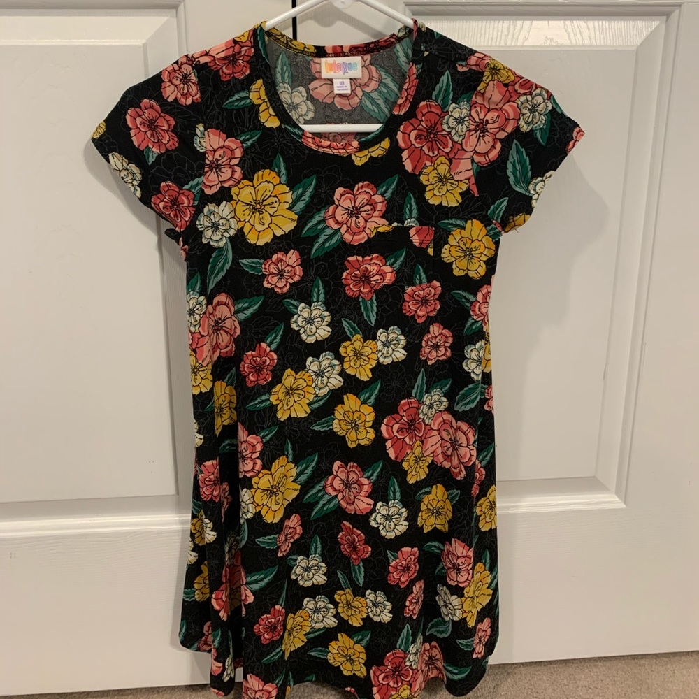 LuLaRoe Kids Scarlet size 10